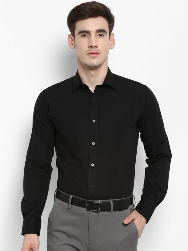 Red Tape Men's Solid Formal Shirt